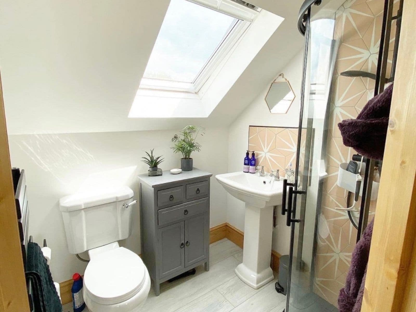 Aden Grove interior refurbishment - Photo 1