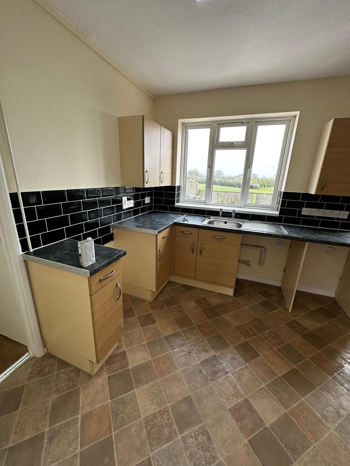 Bay Tree Road (full renovation) Thumbnail 3