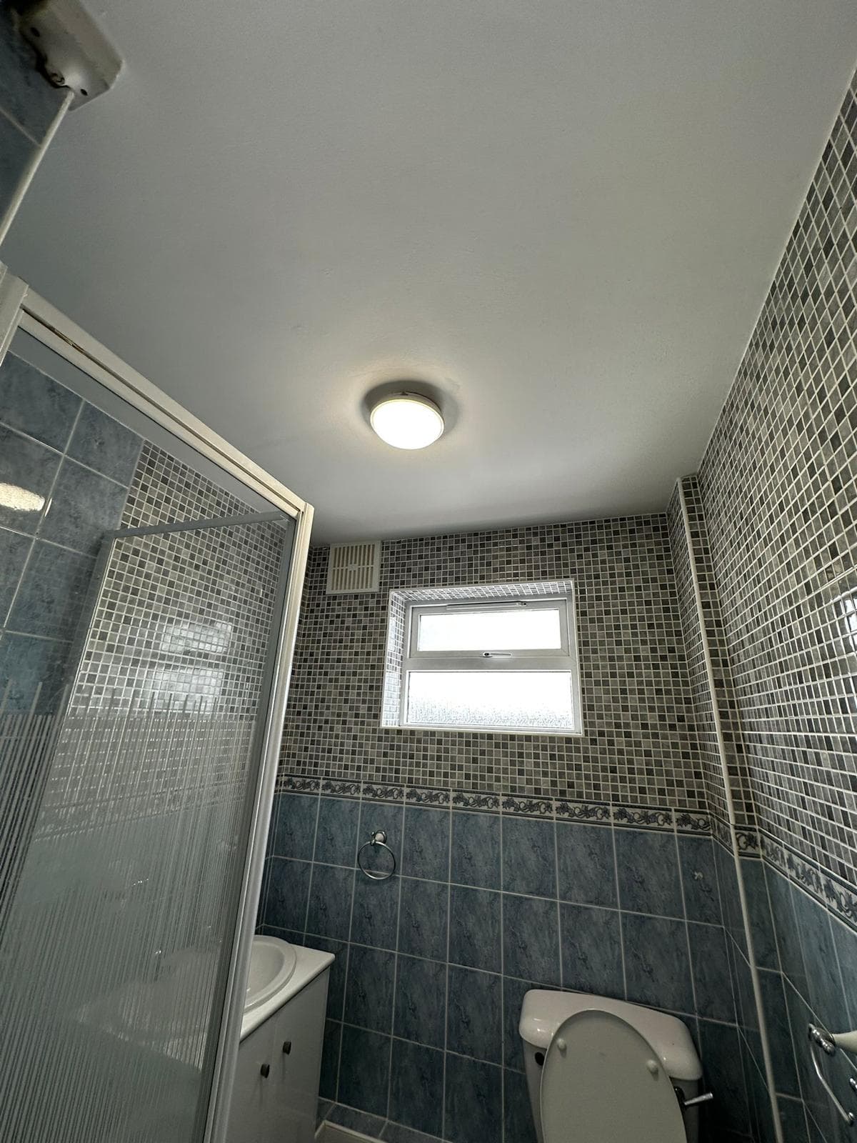 Bay Tree Road (full renovation) Thumbnail 8