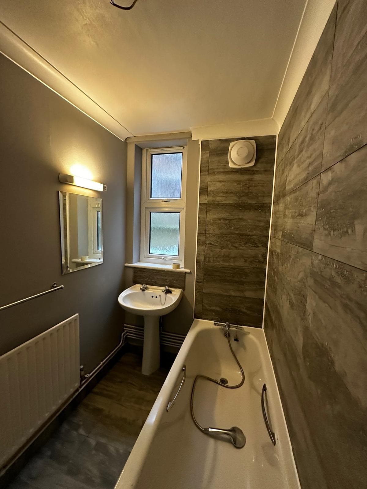 Broughton Avenue (full renovation) Thumbnail 3