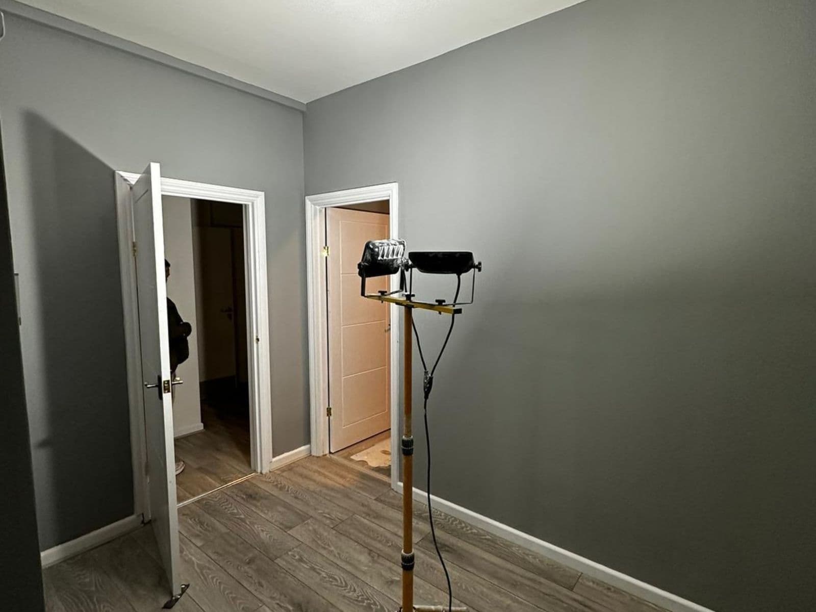 Cumberland Avenue interior refurbishment Thumbnail 3