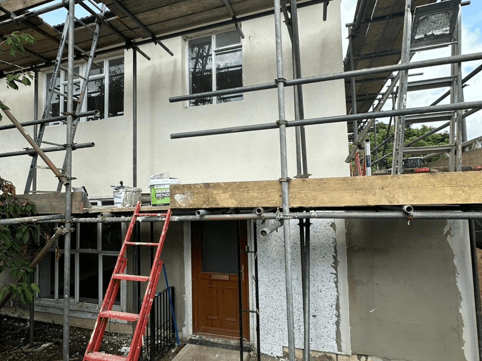King Henry's Drive exterior refurbishment Thumbnail 6
