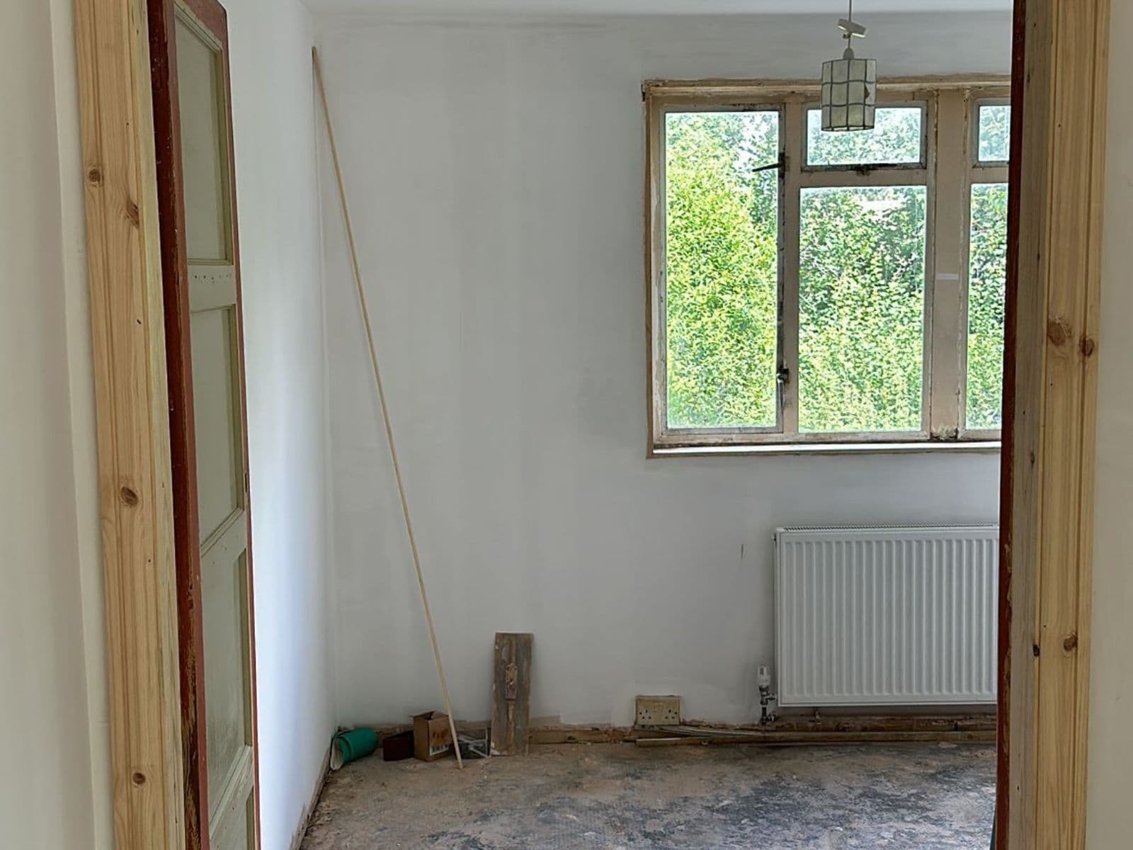 Queenswood Avenue heating & windows Thumbnail 10